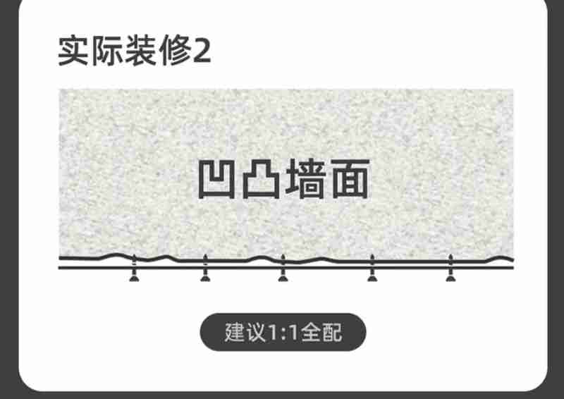 陈豪杰与团队成员交流道路保洁的创新模式(央广网记者 林馥榆 摄)